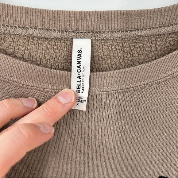 Trendy and Tipsy Nashville Long Sleeve Oversized Crewneck Sweater Taupe XL - Picture 4 of 8